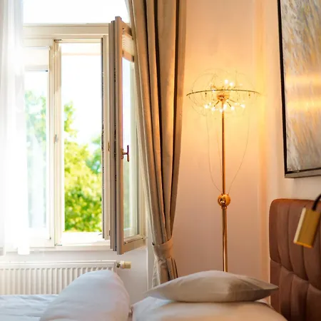 Zámeček Petrovice - Free Wellness 3h 4*