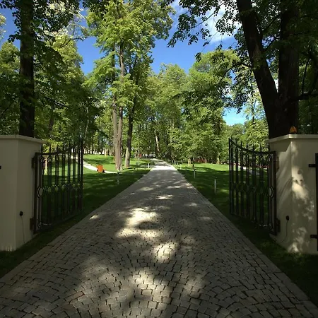 Hotel Zamecek Petrovice