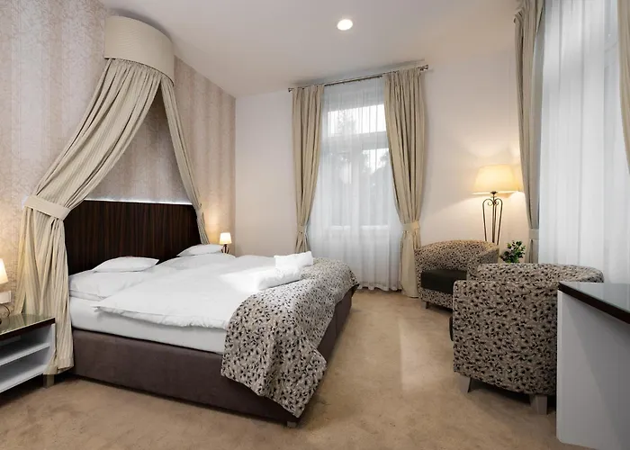 Zamecek Petrovice 4*